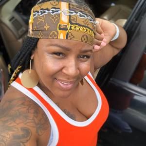 Meet your Posher, Mzs